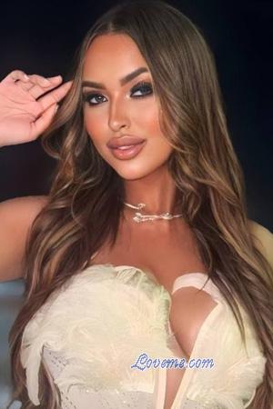 226981 - Beatriz Age: 23 - Brazil